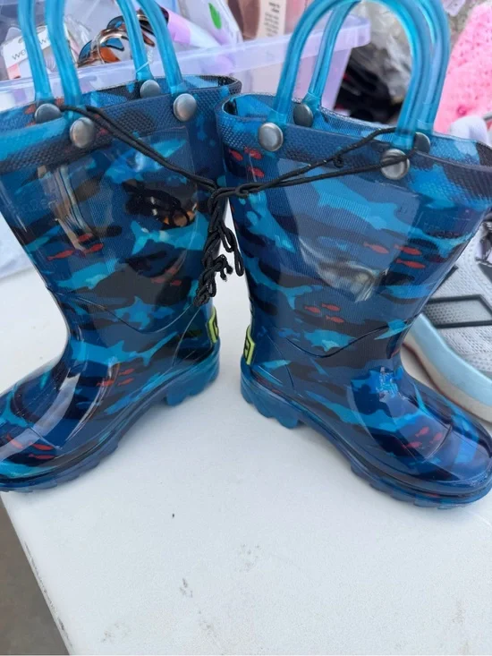 Western Chief Blue Camo Kids Rain & Snow Boots with Easy Handles