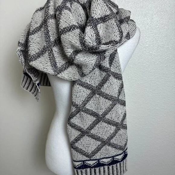 Large Soft Men's Scarf Geometric