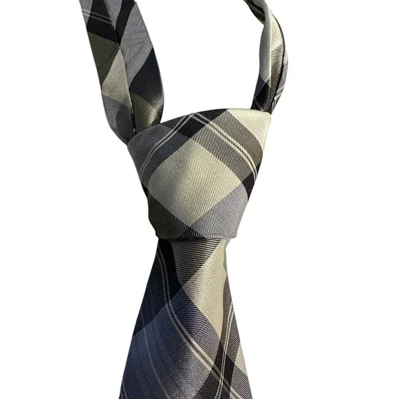Kenneth Cole Reaction Men's 100% Silk Tie‎ - 56L 3.0W Multi Color Subtle EUC