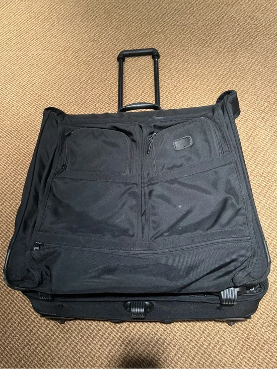 Men's Black Rolling Duffel Bag - Travel Gear
