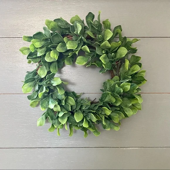 Faux Green Wreath 12
