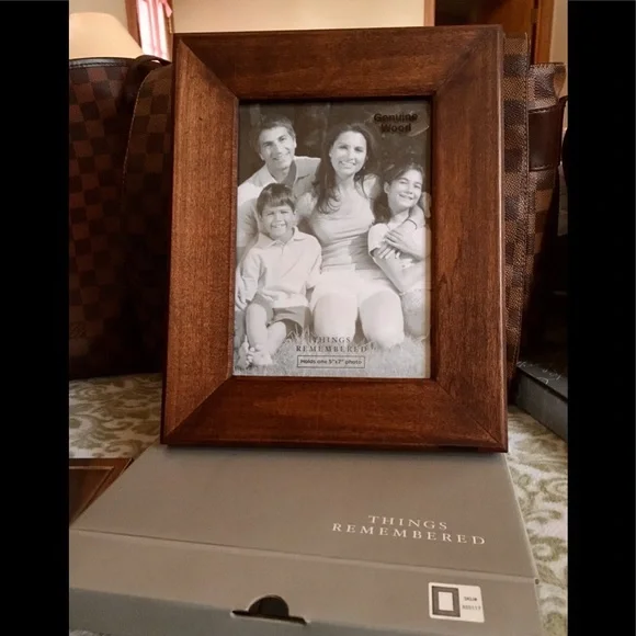 NIB‎ Things Remembered Walnut Wood Picture Frame