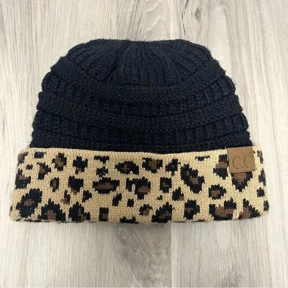C.C Hat Women’s OS‎ Black and Leopard Print Knit Cuffed Winter Beanie