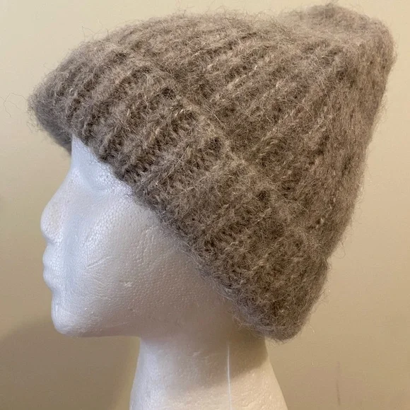 H&M Wool Alpaca Blend Soft Gray Knit Hat. New . No tags