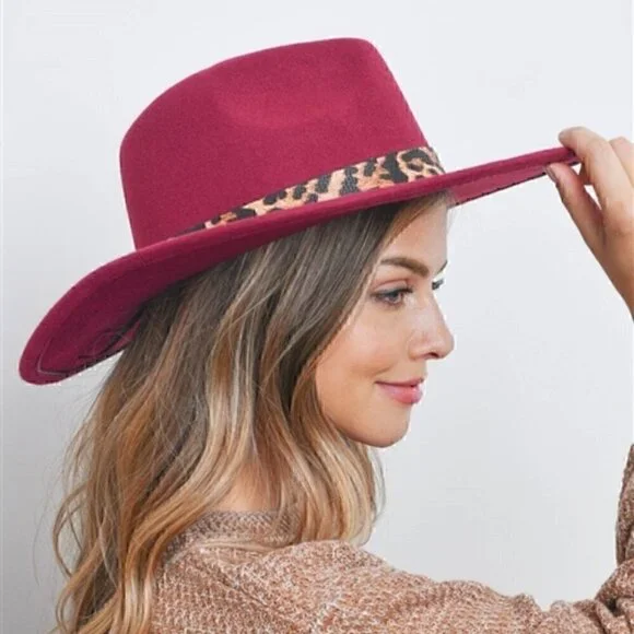 Burgundy hat with leopard print strap