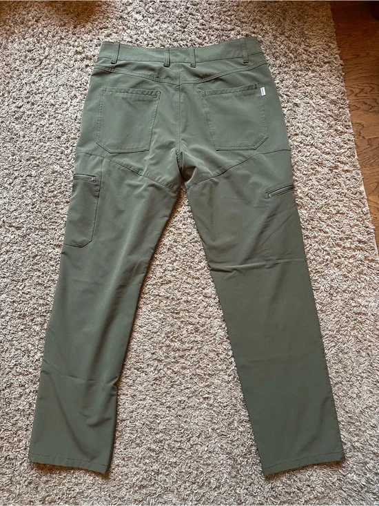 Men’s Magellan Moisture Wicking Classic Fit Pants; Olive Green; Size 34W