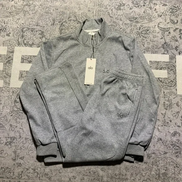 Alo Yoga Accolade Sweatshirt Sweatpants Set Unisex Grey NWT