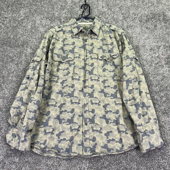 GRAY Saks Fifth Avenue Shirt Mens XL Gray Camo Long Sleeve Button Up Casual