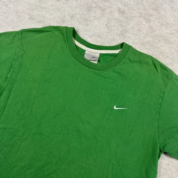 Nike T-Shirt‎ Mens Large Green Embroidered Swoosh Short Sleeve Crew Neck Cotton