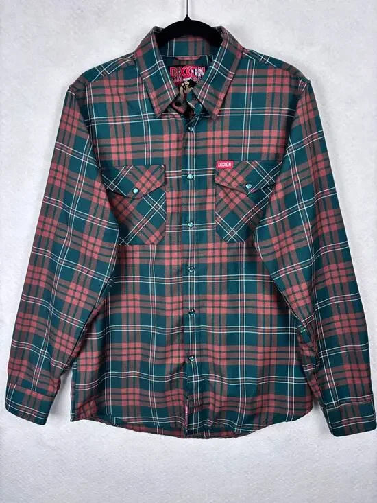 NWOT Dixxon Flannel Mistletoe Men’s Small Green Red Holiday Pearl Snap Shirt