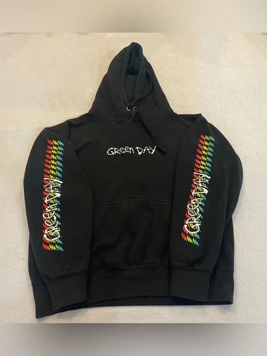 Green Day Hoodie Medium Black Unicorn Graphic Band Merch Pop Punk Sweatshirt