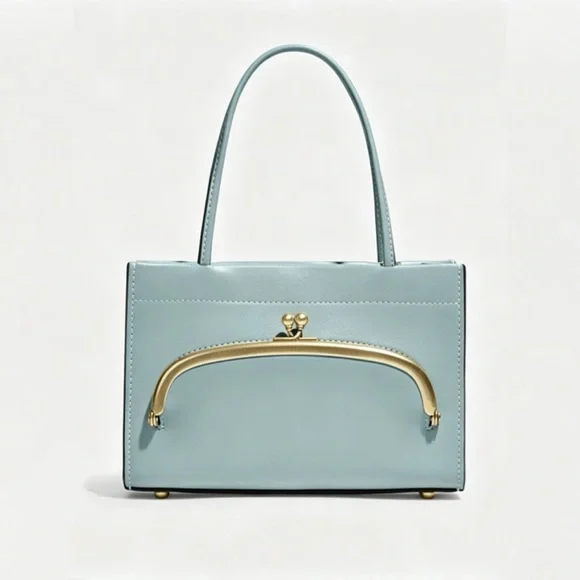 COACH Cashin Carry Tote 20