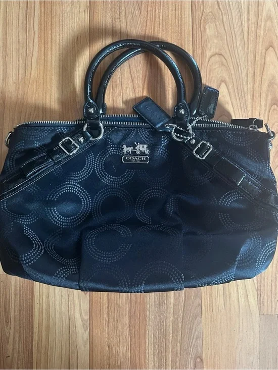 Coach Madison Dotted Op Art Sophia Satchel (100% Authentic)