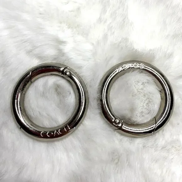 COACH Silver Spring Gate Rings Key Rings