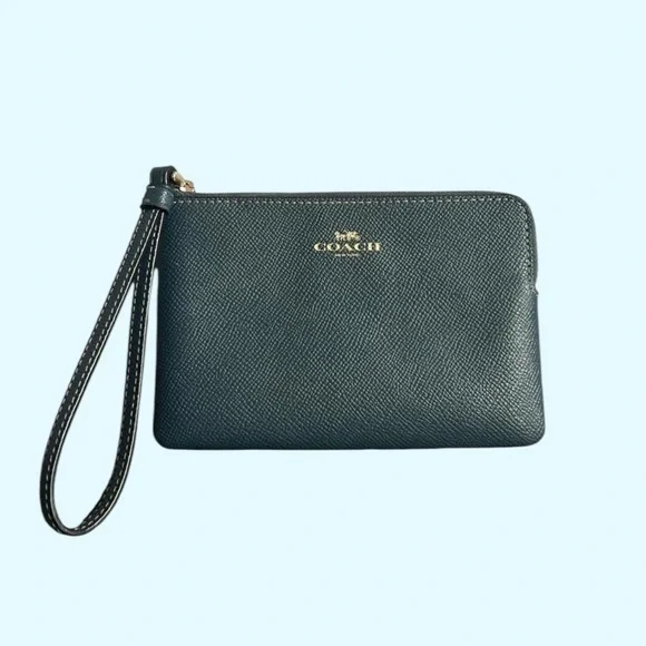 NWOT COACH Navy Blue Wristlet