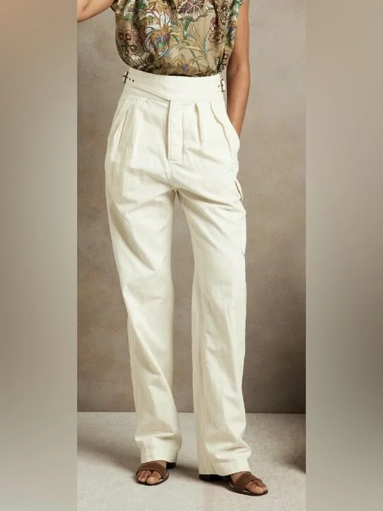 Banana Republic - NEW - Heritage Explorer (Safari) Cargo Pants in Cream