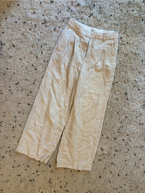 Aritzia Effortless Linen Blend Beige Pants