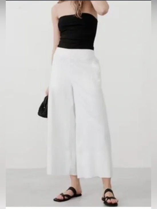 BANANA REPUBLIC