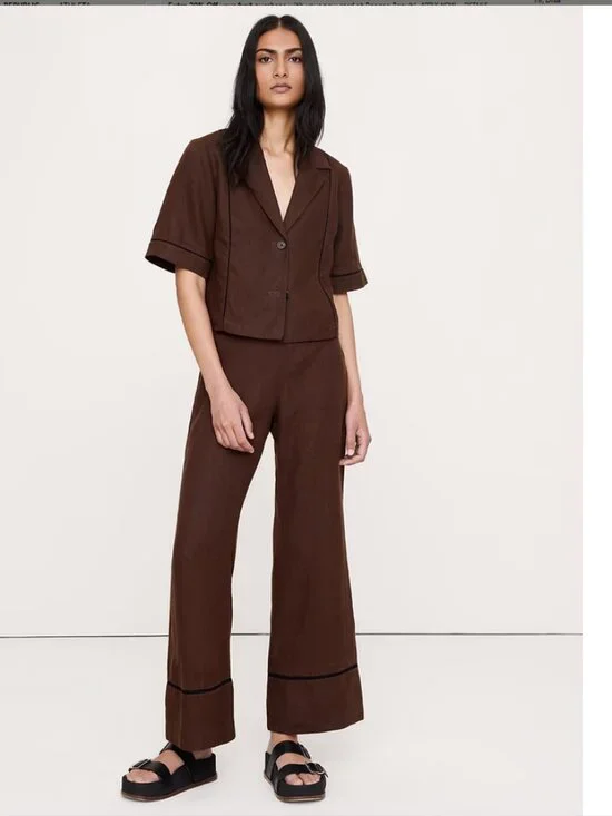 Mid-Rise Kick-Flare Linen Ankle Pant