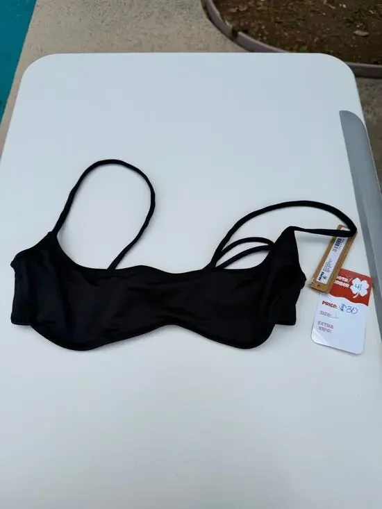 Skims Bikini Bottom Pink Size M NWT