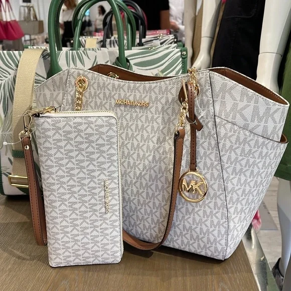 MICHAEL KORS  Jet Set Lg Shoulder Bag & JST Lg Travel CONTINENTAL wallet-wristlt