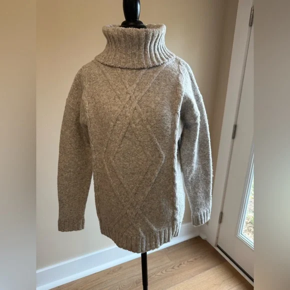 Michael Kors Light Gray Knit‎ Sweater