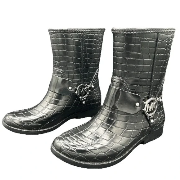 MICHAEL KORS FULTON ICONIC MK LOGO HARNESS BLACK CROCO RAIN BOOTS 6 I LOVE SHOES