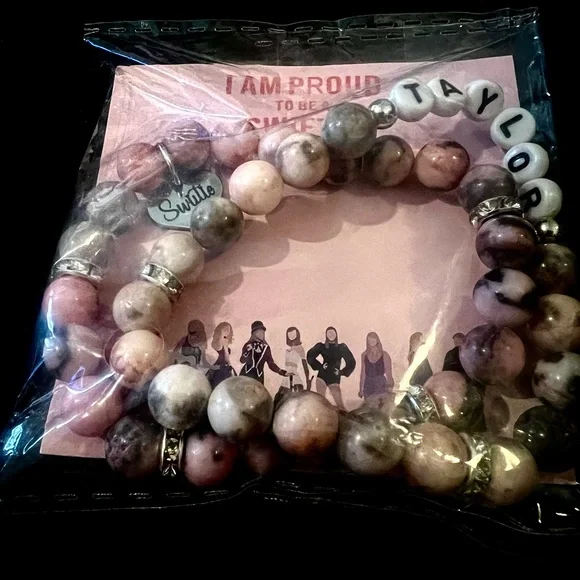 Taylor Swift - Swiftie‎ Forever - Gold and Pink Bracelets - New Package of 2