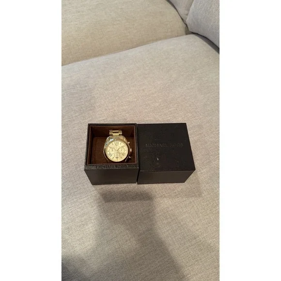 Michael‎ Kors MK5605 Gold Chronograph Watch Roman Dial w/ Box Needs Battery