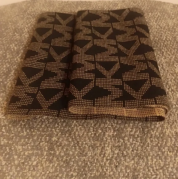 Michael Kors black and tan stylish women's infinity scarf