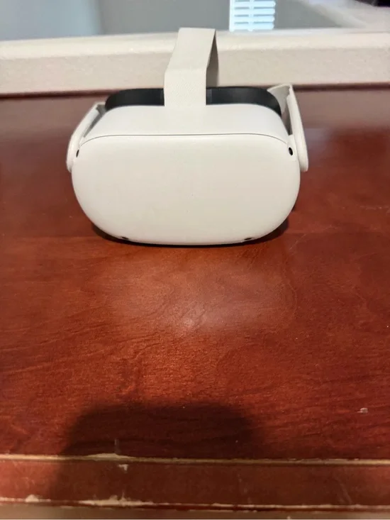 Oculus Quest 2 White VR Headset