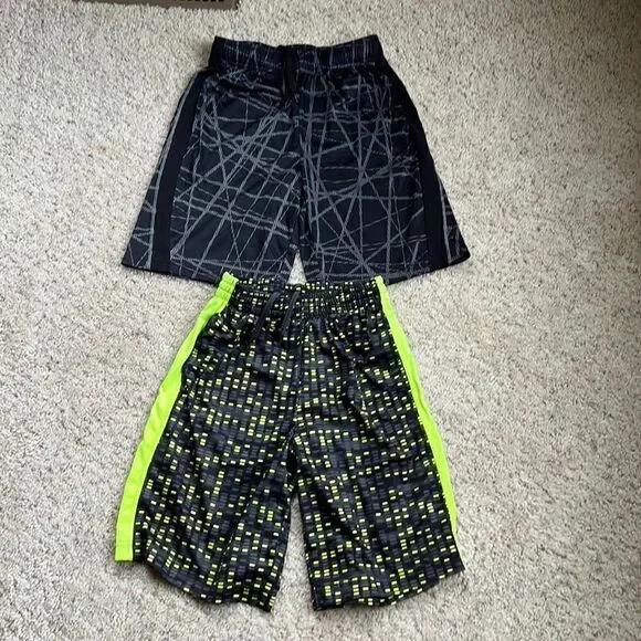 Set of 2 Boys size 10/12 printed shorts