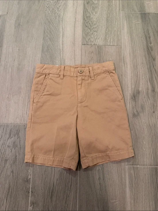 NWT Crewcuts Kids Classic Khaki Shorts in Tan Size 6