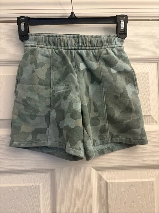 all in motion Green Camo Pull-On Shorts