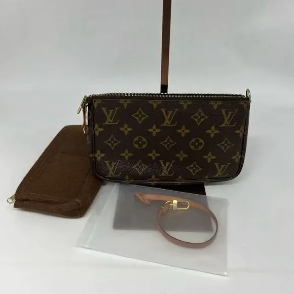 Louis Vuitton Women Pre-Loved Bag Very Good Condition