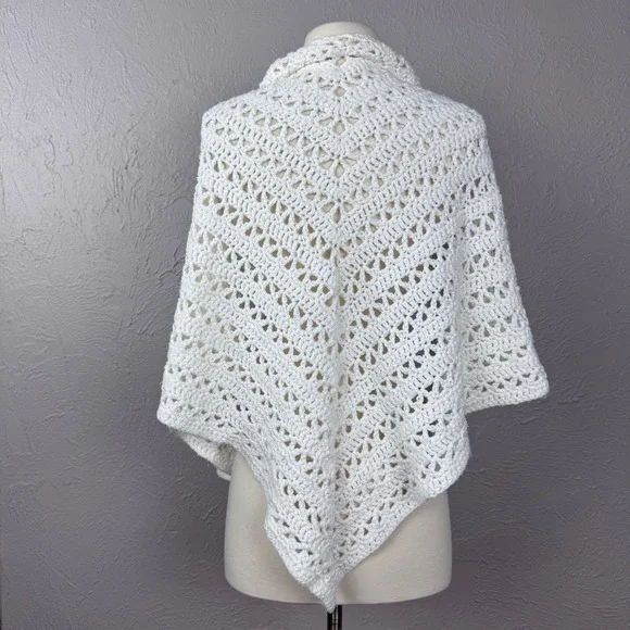 Vintage 80s white handmade crochet knit shawl Cottage core grandma style