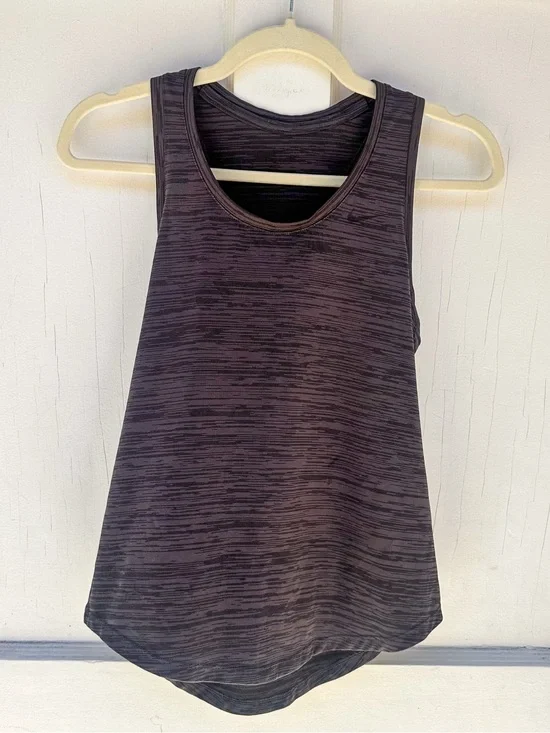 🌚Nike Workout Tank Top