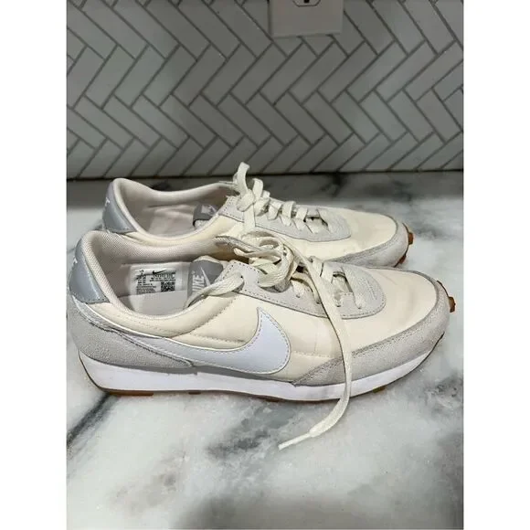 Nike Daybreak Summit Women's Shoes White/Pale Ivory/Light Smoke Grey CK2351-101