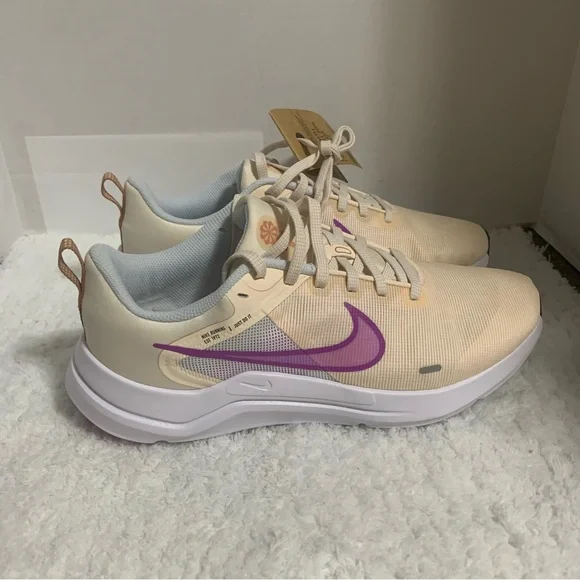 NIKE WOMENS DOWNSHIFTER 12 RUNNING SHOES #DD9294 800 Size‎ 11