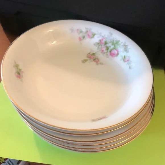 Six (6) Edelstein 1388 Coupe Soup Bowls
