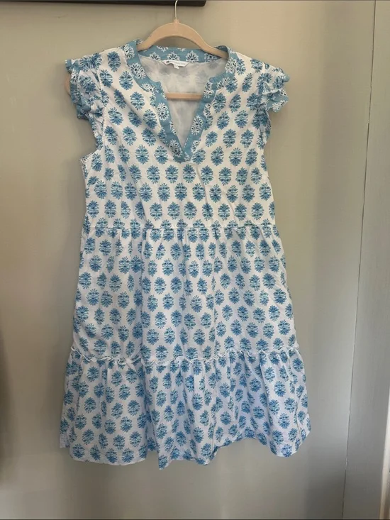 Southern Tide White Dress with Blue Floral Print xs but fits like a small