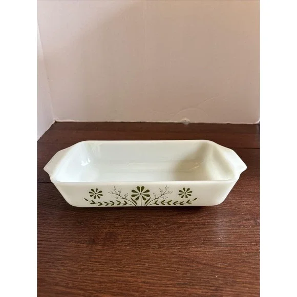 Milk Glass Loaf Casserole Brownie Dish Green Crazy Daisy Design 427 Vintage‎