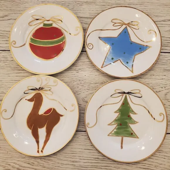 Pier 1 Christmas Gold Rim Dessert/Appetizer Plates Star Tree Ornament Reindeer 4