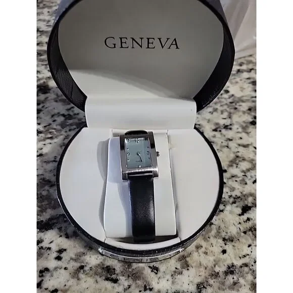 Geneva Watch Silver Black Leather Women's In Box Box‎ Has Damage