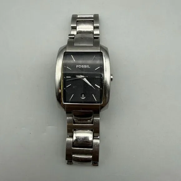 FOSSIL 