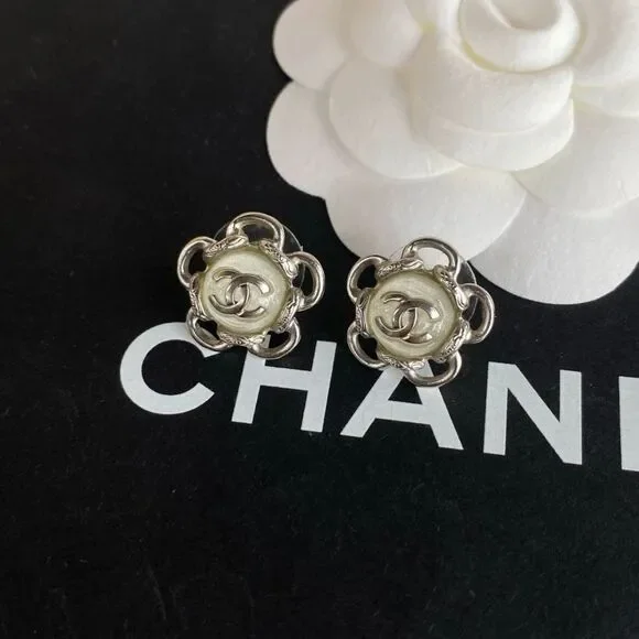 Chanel Women Pre-Loved Bag Very Good Condition