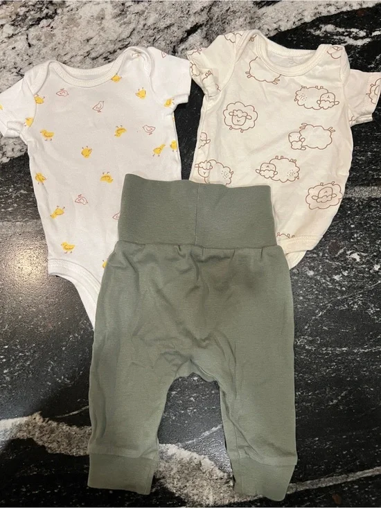 Newborn Bodysuit & H&M Organic Cotton Pants 3-Piece Baby Bundle