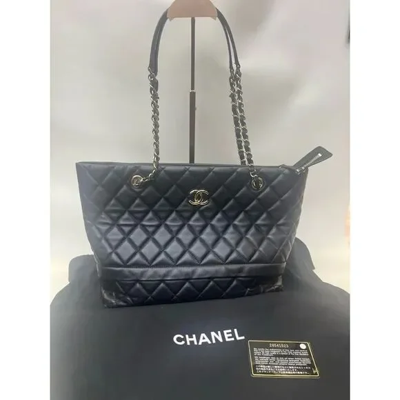 Chanel Women Pre-Loved Bag Very Good Condition