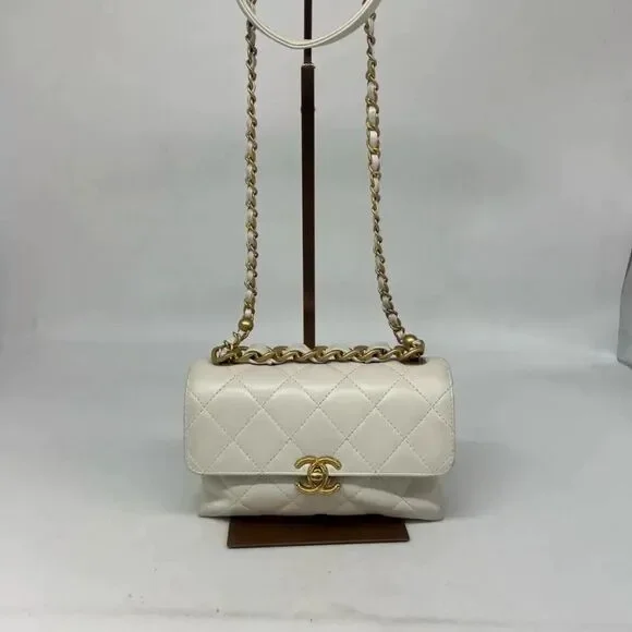 Chanel Women Pre-Loved Bag Very Good Condition