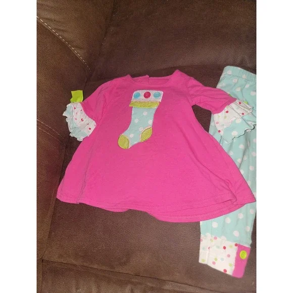 Ric rac and‎ ruffles Christmas holiday stocking top and leggings size 24 months